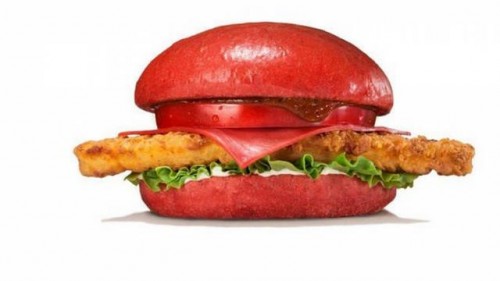 japanse-burger-king-lanceert-rode-burger
